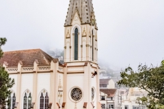 Descida-de-rapel-na-torre-da-Matriz-de-Santa-Teresa