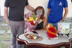 Escritora-Andrea-Viviana-Taubman-entre-Ricardo-Guarilha-e-Rafael-Correa