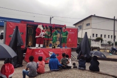 Teatro-Fabrica-de-Brinquedos-do-Papai-Noel-na-Praca-do-Tiro-de-Guerra-em-Sao-Pedro.-