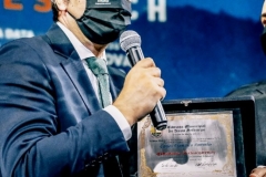 Senador-Carlos-Portinho-e-homenageado